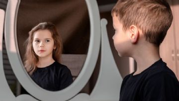 10 Yaşında Cinsiyet Değiştirmek İsteyen Bir Kız Çocuğunun Geçtiği Süreçler 