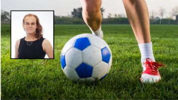 Trans Kadin Oldugunu Iddia Eden Adam, Kadinlar Bölgesel Futbol Ligine Katilan Ilk Erkek Oldu