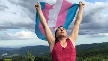 ''Amerika'nın İlk Resmi Non-Binary'si Bendim''