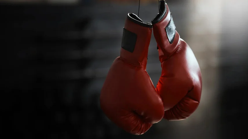 Amerikan boksu erkeklerin kadınlara karşı yarışmasına izin veriyor