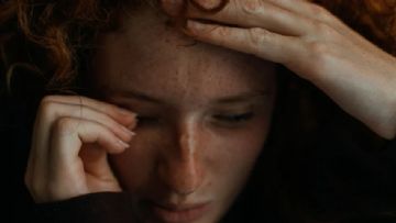 Bir Detrans Hikayesi: 'Beni Bu İdeolojiye İttiler ve Sonsuza Dek Orada Tutacaklardı'