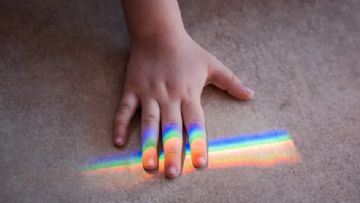 Cinsiyet Hosnutsuzlugu Yasayan Bir Çocuk Trans midir?