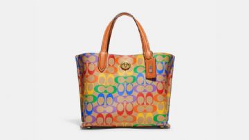 Coach LGBT'yi Destekliyor mu?