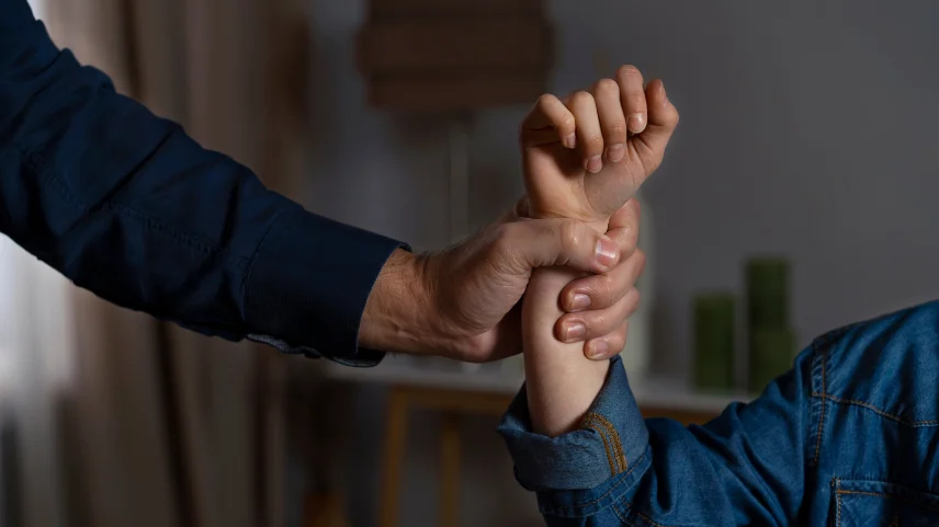 Çocukları Hedef Alan Grooming (İstismar) Nedir ve Belirtileri Nelerdir?