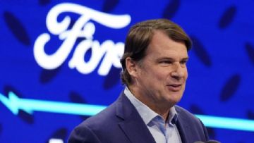 Ford, Çesitlilik Politikalarini Daraltiyor: LGBT Savunuculugunda Geri Adim