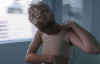 Göğüs Bağlama, Cinsel Nesneleştirme ve Tacize Hazırlama