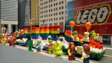 LGBT Destekçisi LEGO, Türkiye'de Egitimin Bir Parçasi mi Oluyor?
