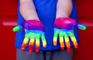 LGBT Doğuştan mı Gelir yoksa Çevresel Etkenlerden mi Kaynaklanır?