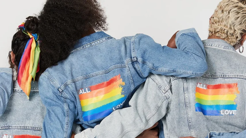 Mavi LGBT'yi Destekliyor mu?