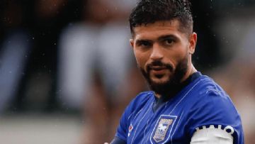 Misirli futbolcu Sam Morsy, Premier Lig'de LGBT Pazubendi Takmayi Reddetti