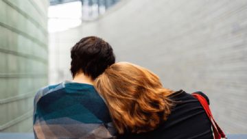 Transseksüel Iki Yetiskin Evladi Olan Anne ile Röportaj