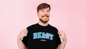 Ünlü YouTuber 'MrBeast' Transgenderizmi Normallestiriyor