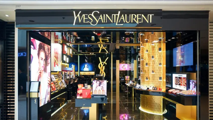 Yves Saint Laurent LGBT'yi Destekliyor mu?